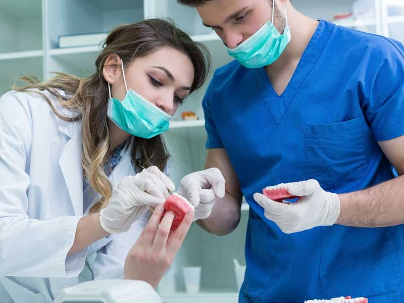 Cómo es estudiar odontología en UVM 