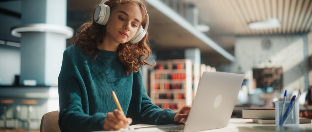 Beneficios de estudiar una licenciatura en línea