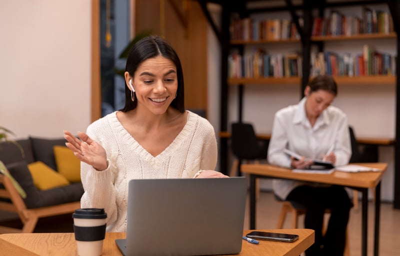 Cómo elegir la capacitación en línea adecuada para tus empleados