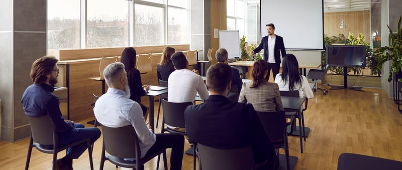 Qué cursos de educación continua existen y qué aporta cada uno