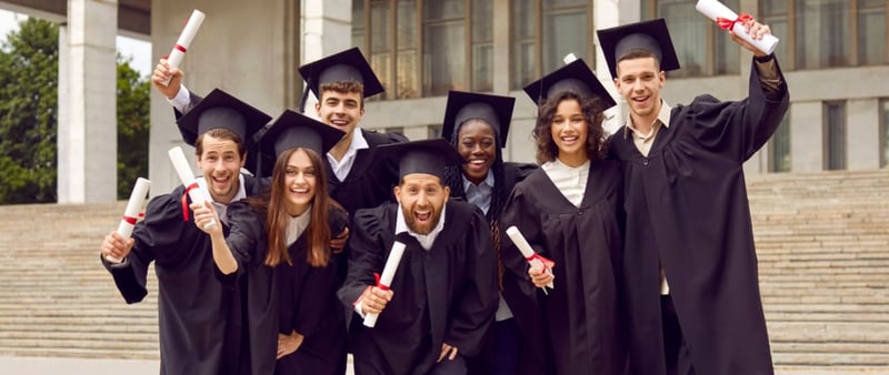 ¿Es mejor estudiar una licenciatura en 3 o 4 años?