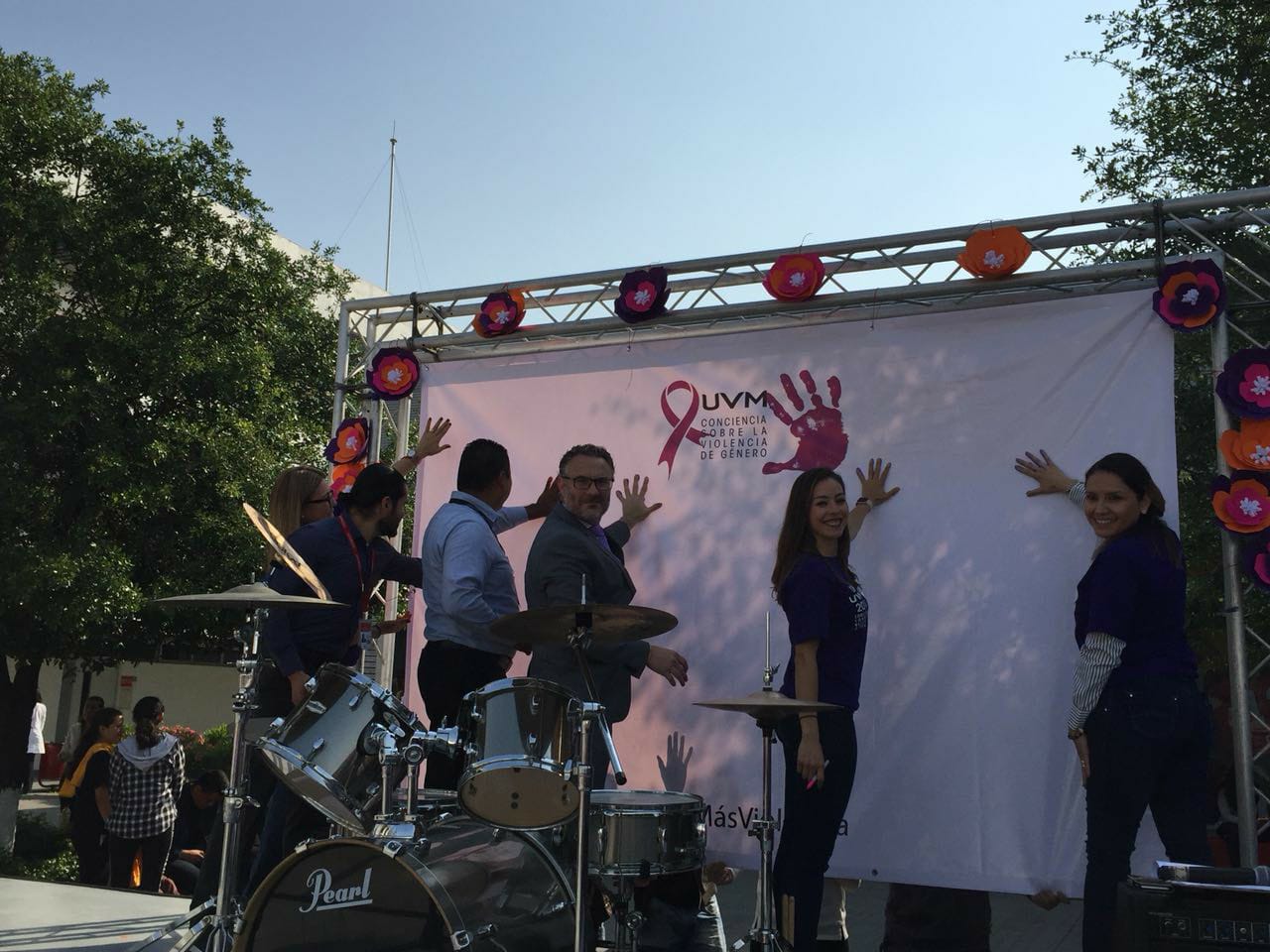 30688976_10155101210245916_7820392227695230976_n