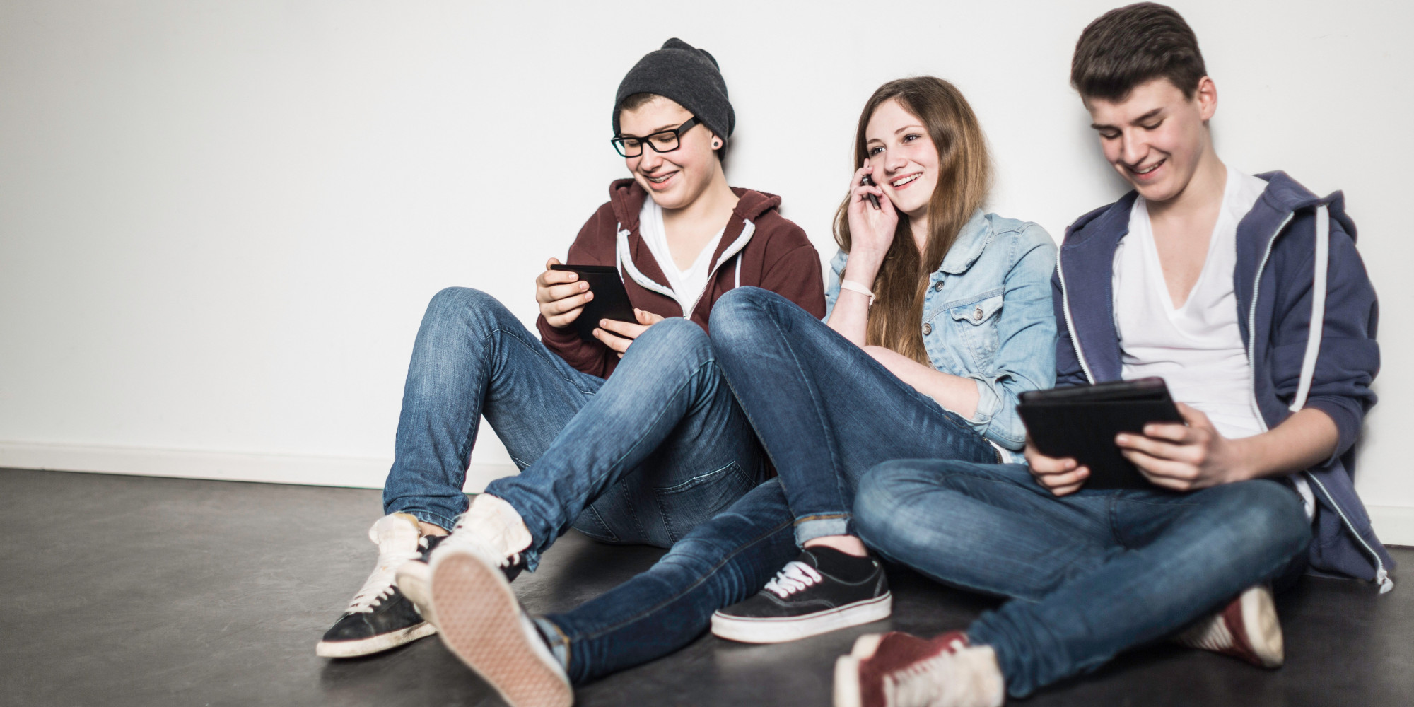 Todays teenagers. Современная молодежь. Фото подростка. Ранний подростковый Возраст. Современная компания подростков.