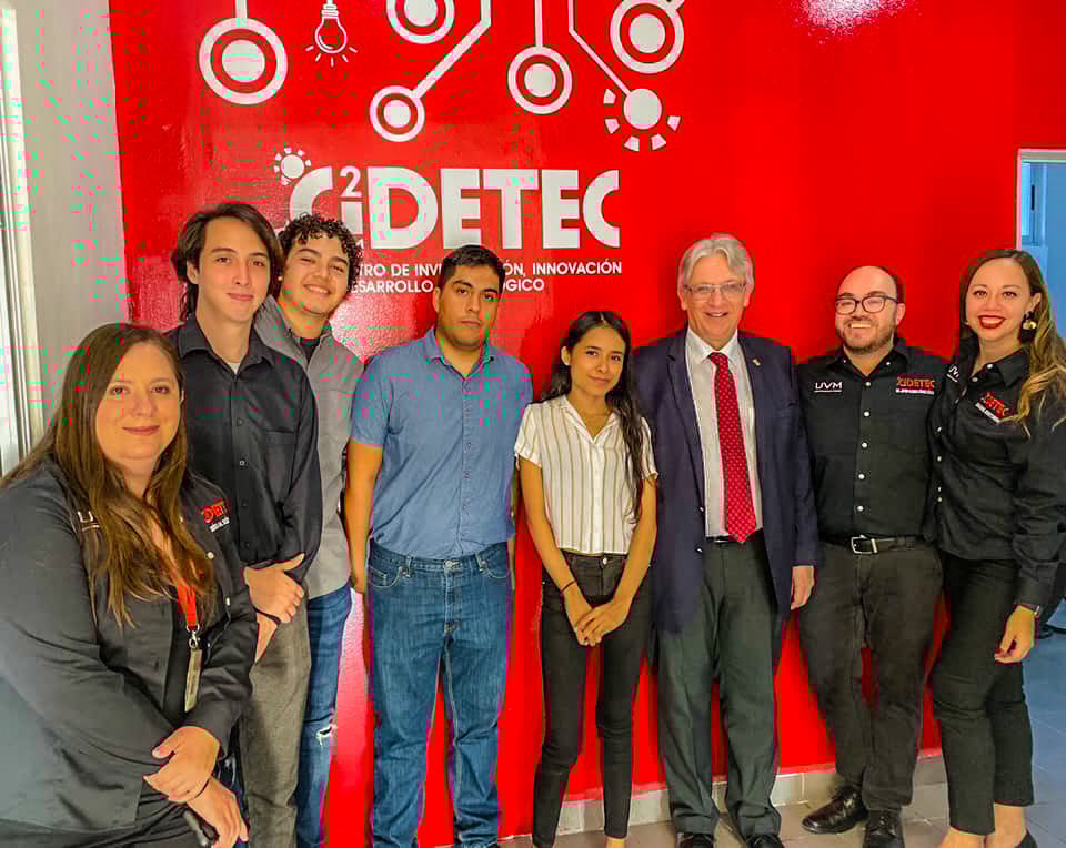 D9B09E18-C7A0-40E5-ACC8-546F9208589E 2