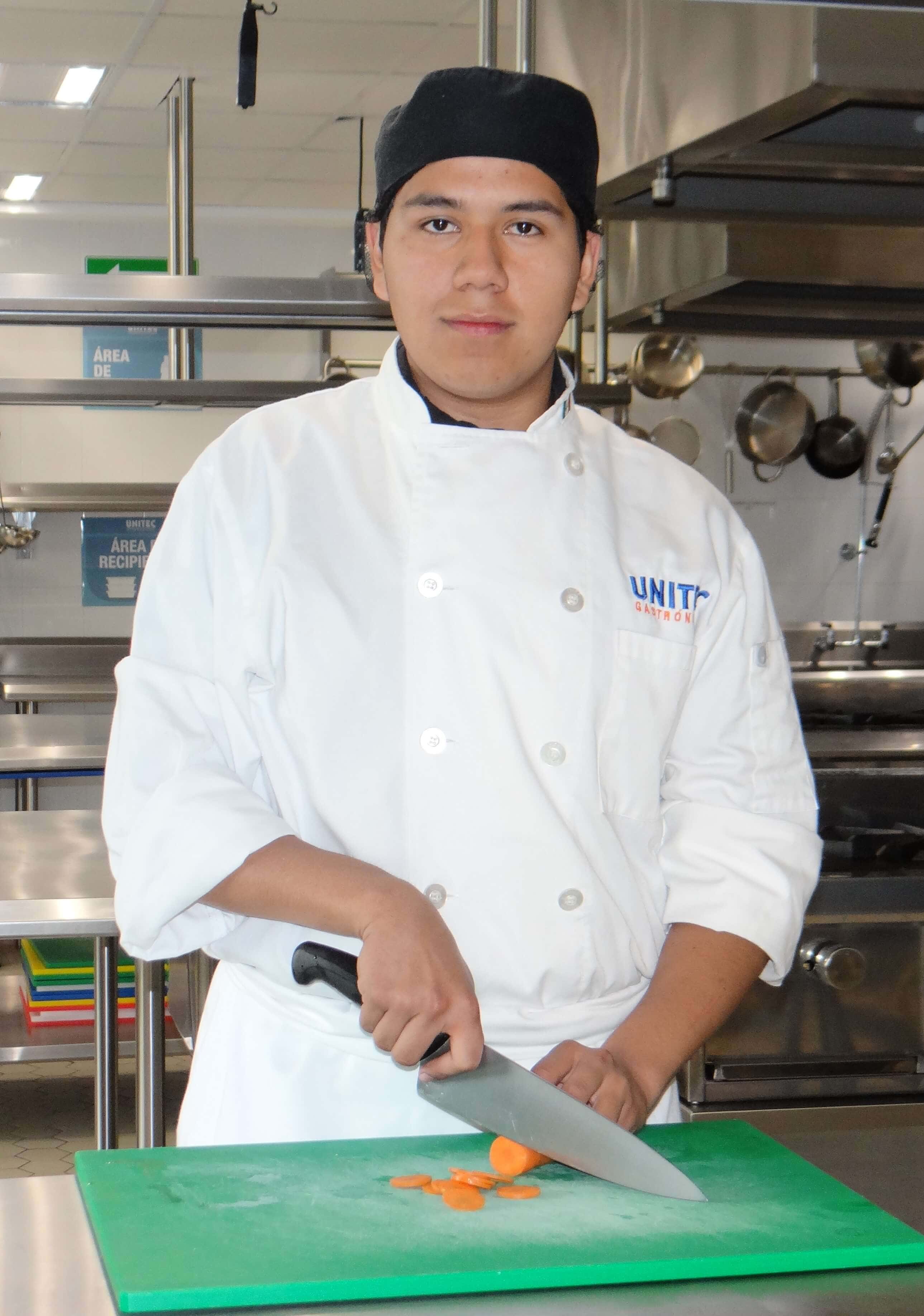 Estudiantes de Gastronomía ganadores de la Beca Richard Sandoval Estudiantes de Gastronomía ganadores de la Beca Richard Sandoval