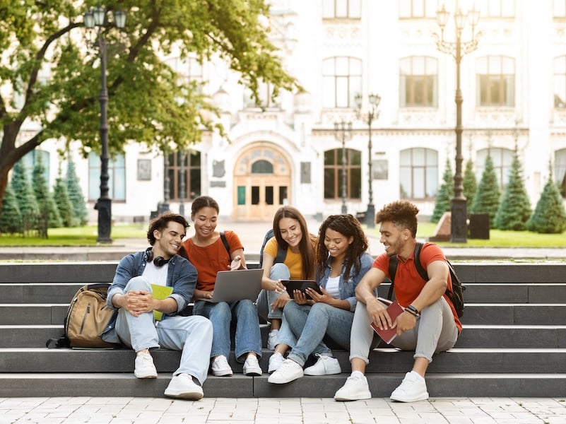 Retoma tus estudios y estudia tu preparatoria