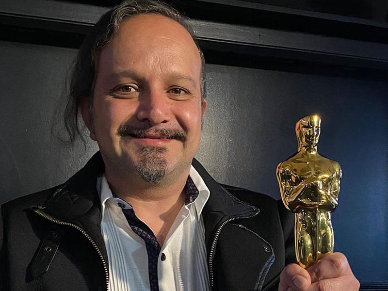carlos_cortes_premio_oscar_uvm