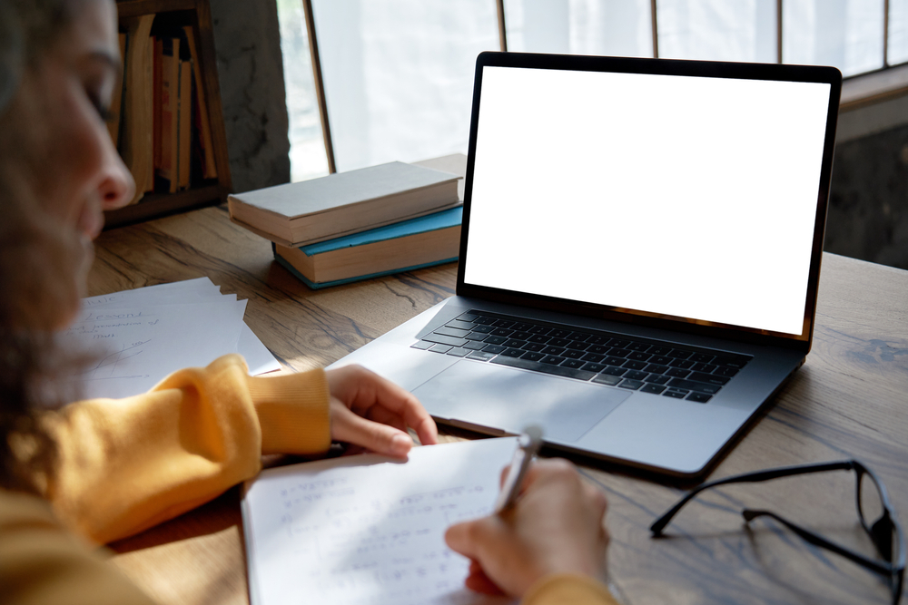 Cómo es estudiar en una prepa bilingüe