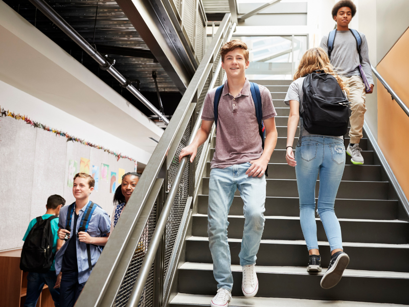 preparatoria-bilingue-uv¿Cuánto cuesta estudiar la preparatoria? 