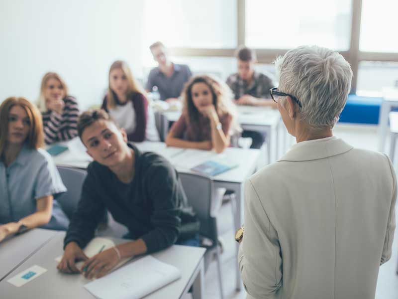 Preparatoria privada vs pública