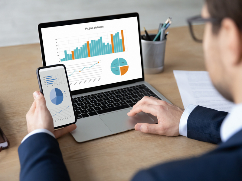 estudiante de licenciatura en contabilidad en línea uvm